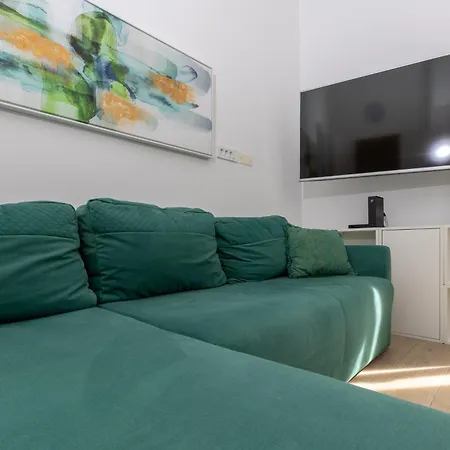 Luka Apartment